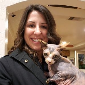 Meet your Posher, Jennie